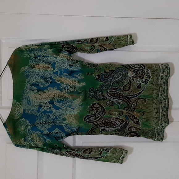 Allison Morgan woman's top. Multi-colored, size M. - Picture 2 of 3